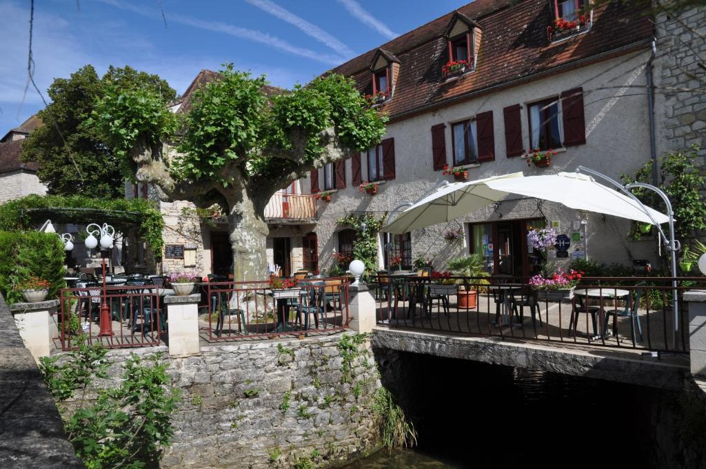 Creysse  Logis Hotels - Auberge De L'Ile - Hotel 3 Etoiles Et Restaurant מראה חיצוני תמונה
