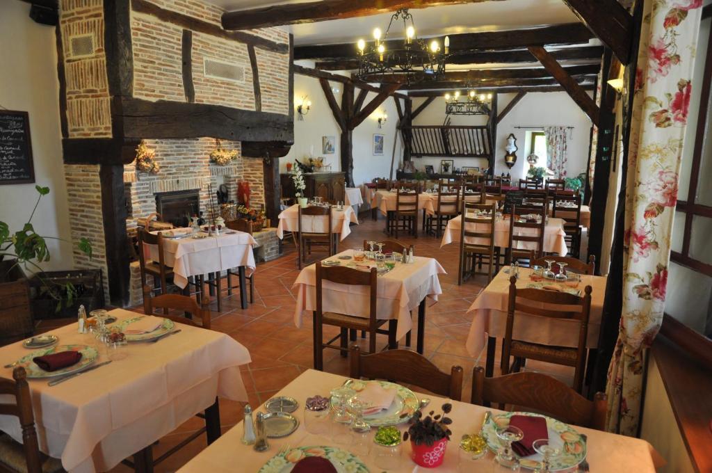 Creysse  Logis Hotels - Auberge De L'Ile - Hotel 3 Etoiles Et Restaurant מראה חיצוני תמונה