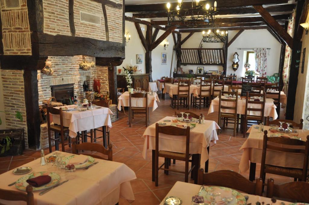 Creysse  Logis Hotels - Auberge De L'Ile - Hotel 3 Etoiles Et Restaurant מראה חיצוני תמונה