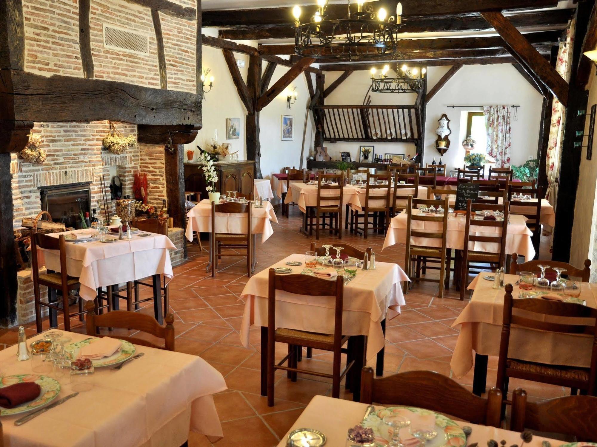 Creysse  Logis Hotels - Auberge De L'Ile - Hotel 3 Etoiles Et Restaurant מראה חיצוני תמונה