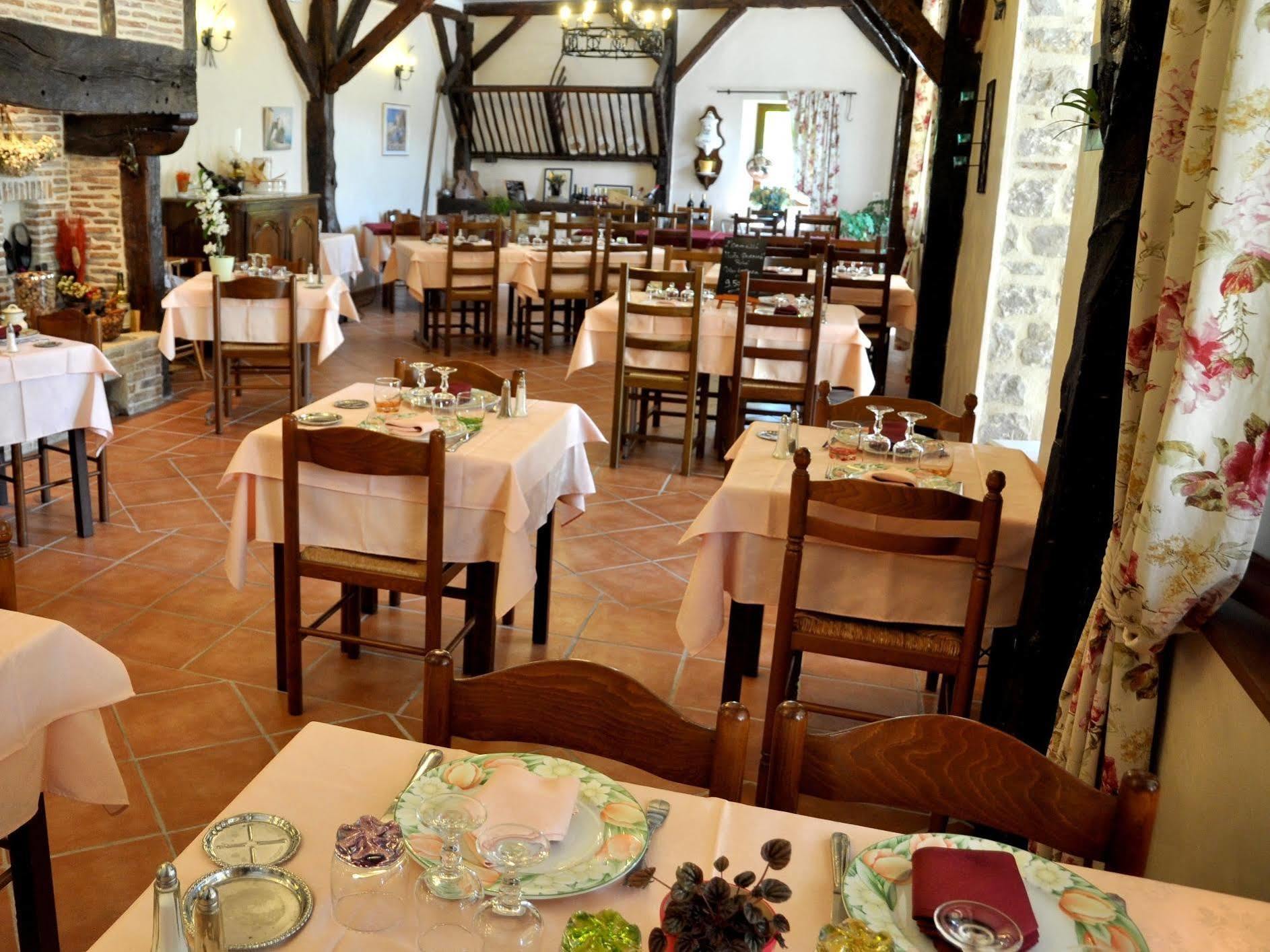 Creysse  Logis Hotels - Auberge De L'Ile - Hotel 3 Etoiles Et Restaurant מראה חיצוני תמונה